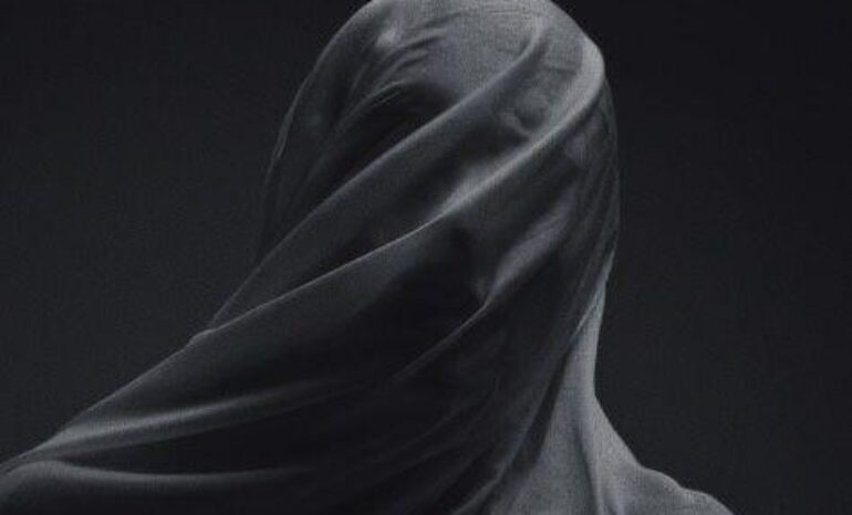 THE VEIL OF FAMILIARITY ON THINGS PERCEIVED AND THINGS TRULY SEEN